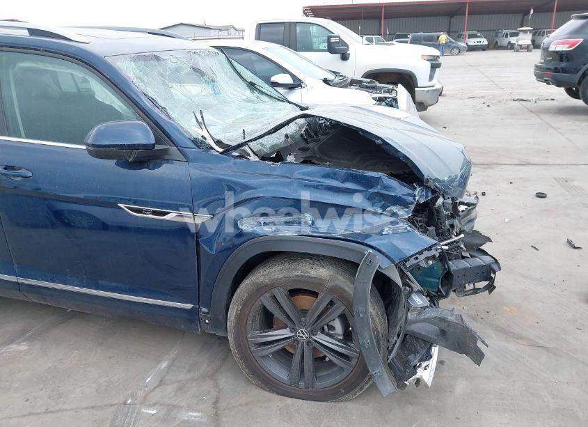 Photo 18 of 2022 Volkswagen Atlas 3.6L V6 SEL R-LINE (VIN 1V2AR2CA6NC505619)