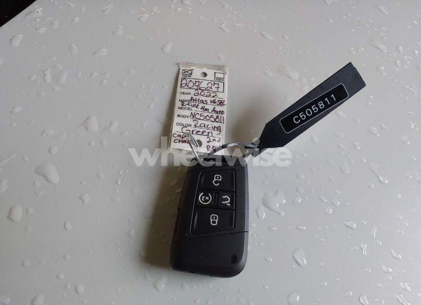 Photo 11 of 2022 Volkswagen Atlas 3.6L V6 SEL R-LINE (VIN 1V2AR2CA9NC505811)