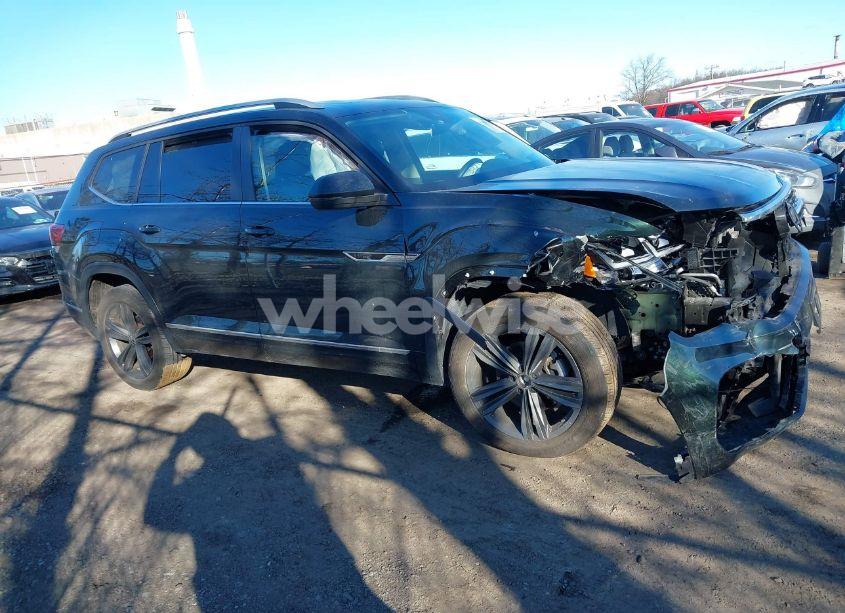 Photo 13 of 2022 Volkswagen Atlas 3.6L V6 SEL R-LINE (VIN 1V2AR2CA9NC505811)