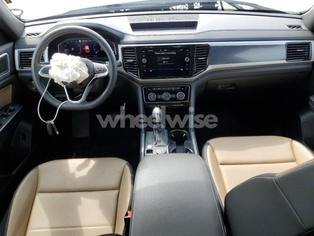 Photo 6 of 2021 VOLKSWAGEN ATLAS CROSS SPORT SEL (VIN 1V2BC2CA5MC210337)