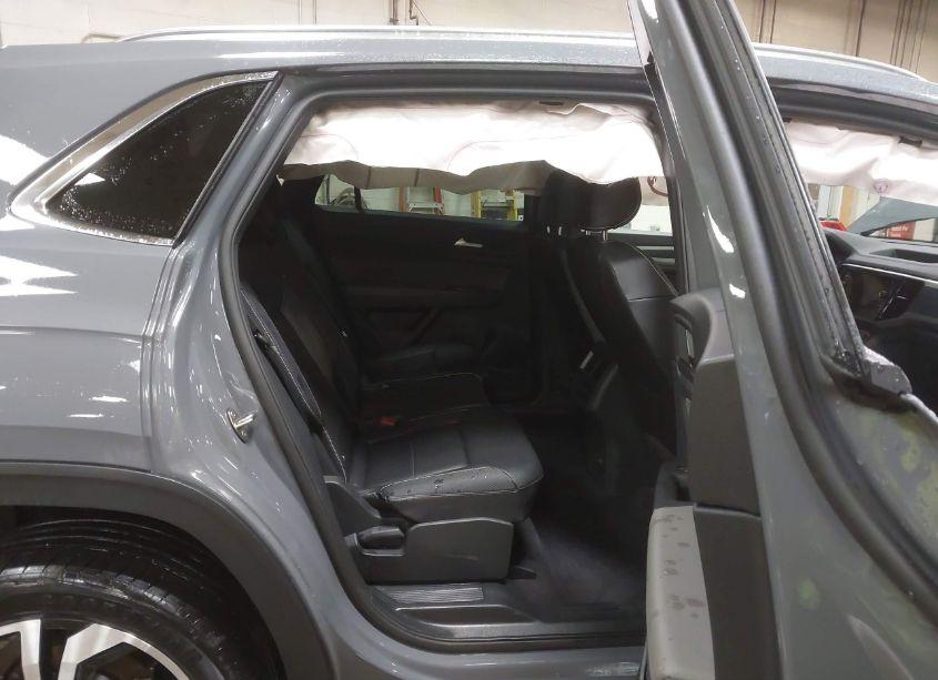 Photo 8 of 2023 Volkswagen Atlas CROSS SPORT 3.6L V6 SEL (VIN 1V2BE2CA4PC219612)