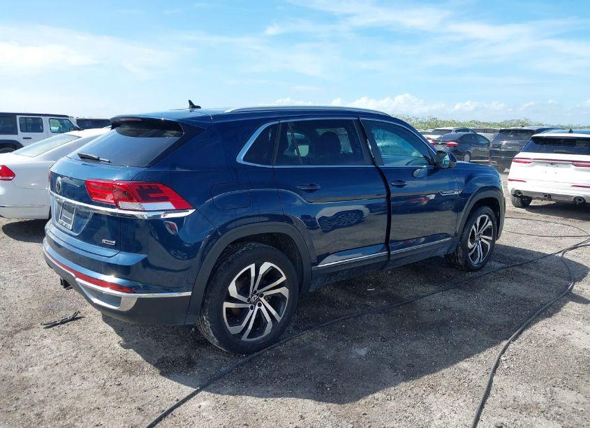 Photo 4 of 2022 Volkswagen Atlas CROSS SPORT 3.6L V6 SEL (VIN 1V2BE2CA5NC204503)