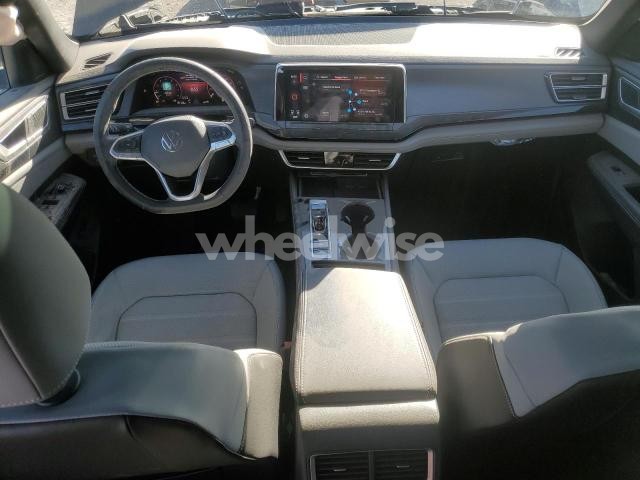 Photo 10 of 2024 VOLKSWAGEN ATLAS CROSS SPORT SEL (VIN 1V2BE2CA7RC254177)