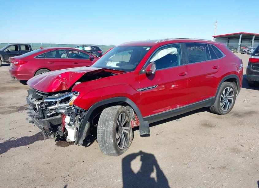 Photo 2 of 2022 Volkswagen Atlas CROSS SPORT 3.6L V6 SEL (VIN 1V2BE2CAXNC207946)
