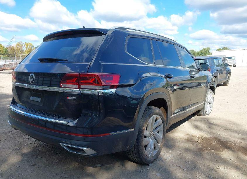 Photo 4 of 2021 Volkswagen Atlas 2.0T SEL (VIN 1V2BP2CA1MC571309)