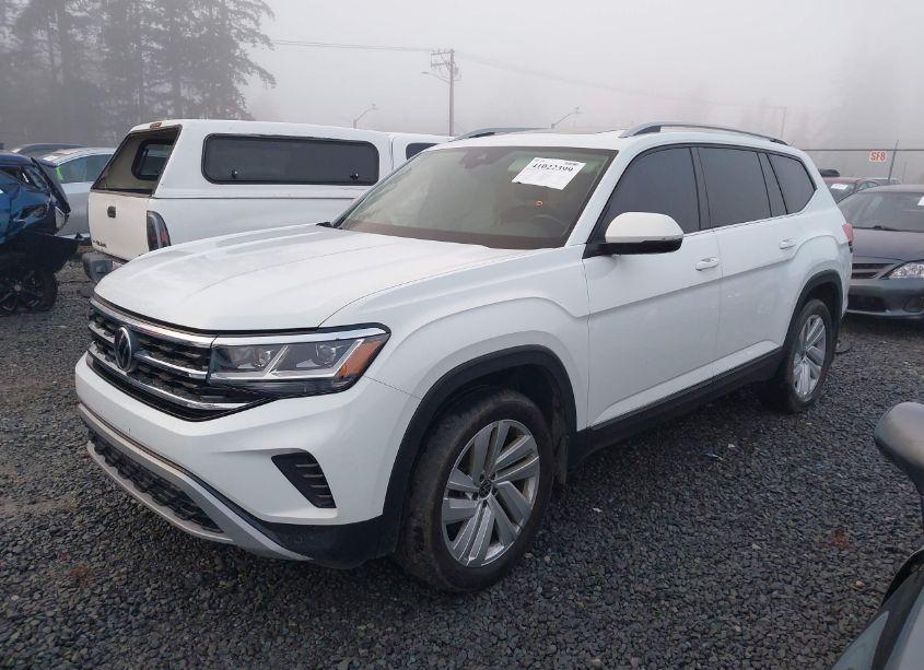 Photo 2 of 2021 Volkswagen Atlas 2.0T SEL (VIN 1V2BP2CA5MC515681)
