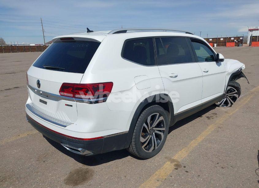 Photo 4 of 2022 Volkswagen Atlas 2.0T SEL (VIN 1V2BP2CA9NC535465)