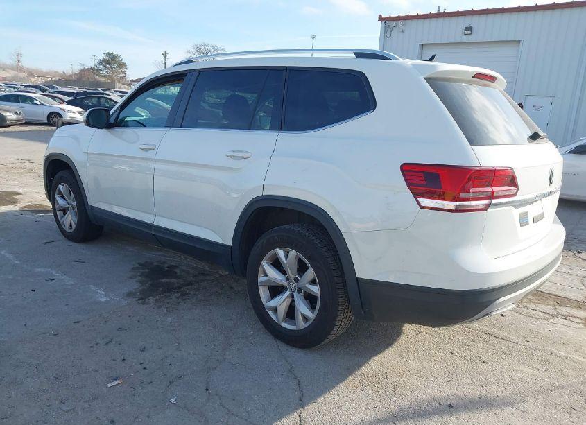 Photo 3 of 2018 Volkswagen Atlas 3.6L V6 LAUNCH EDITION (VIN 1V2BR2CA1JC502979)