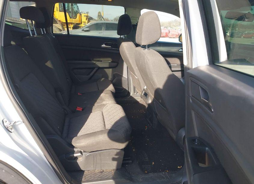 Photo 8 of 2018 Volkswagen Atlas 3.6L V6 LAUNCH EDITION (VIN 1V2BR2CA1JC502979)