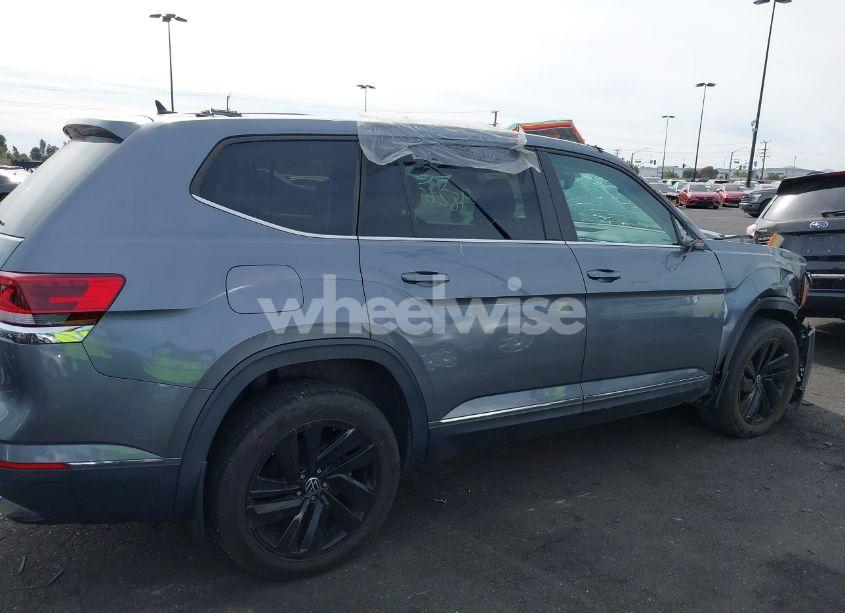 Photo 13 of 2021 Volkswagen Atlas 3.6L V6 SEL (VIN 1V2BR2CA2MC520525)