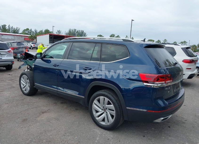 Photo 3 of 2021 Volkswagen Atlas 3.6L V6 SEL (VIN 1V2BR2CA2MC597427)
