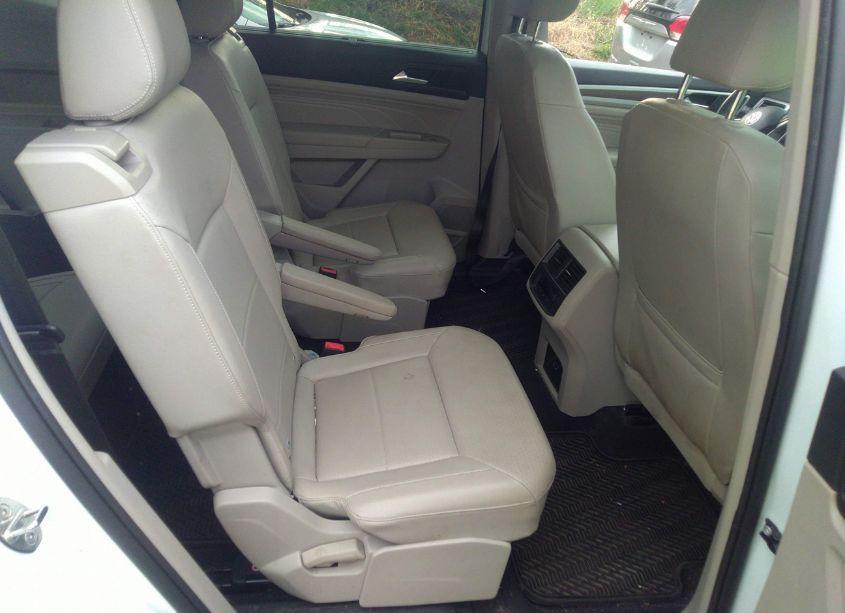 Photo 8 of 2021 Volkswagen Atlas 3.6L V6 SEL (VIN 1V2BR2CA4MC576353)