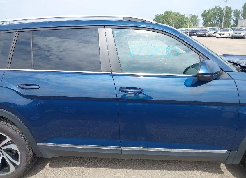 Photo 13 of 2022 Volkswagen Atlas 3.6L V6 SEL (VIN 1V2BR2CA4NC500228)