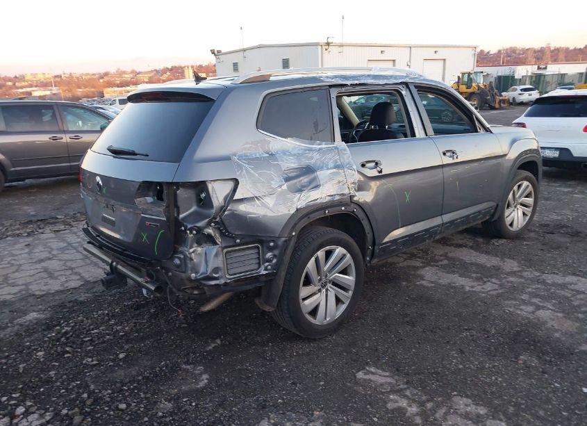 Photo 4 of 2021 Volkswagen Atlas 3.6L V6 SEL (VIN 1V2BR2CA6MC525985)