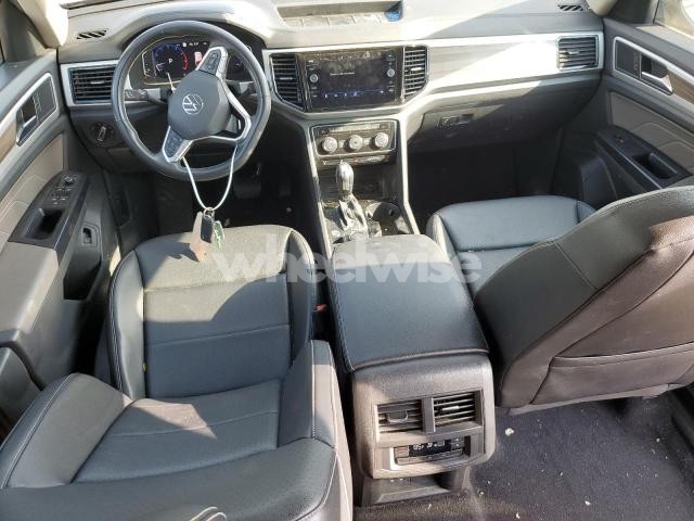 Photo 12 of 2021 VOLKSWAGEN ATLAS SEL (VIN 1V2BR2CA6MC545296)