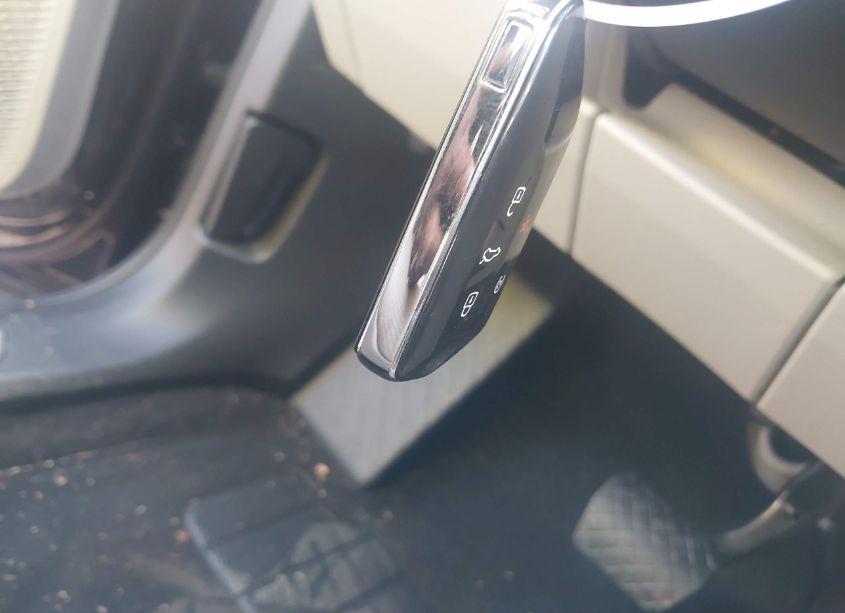 Photo 11 of 2024 Volkswagen Atlas 2.0T SEL (VIN 1V2BR2CA6RC517277)