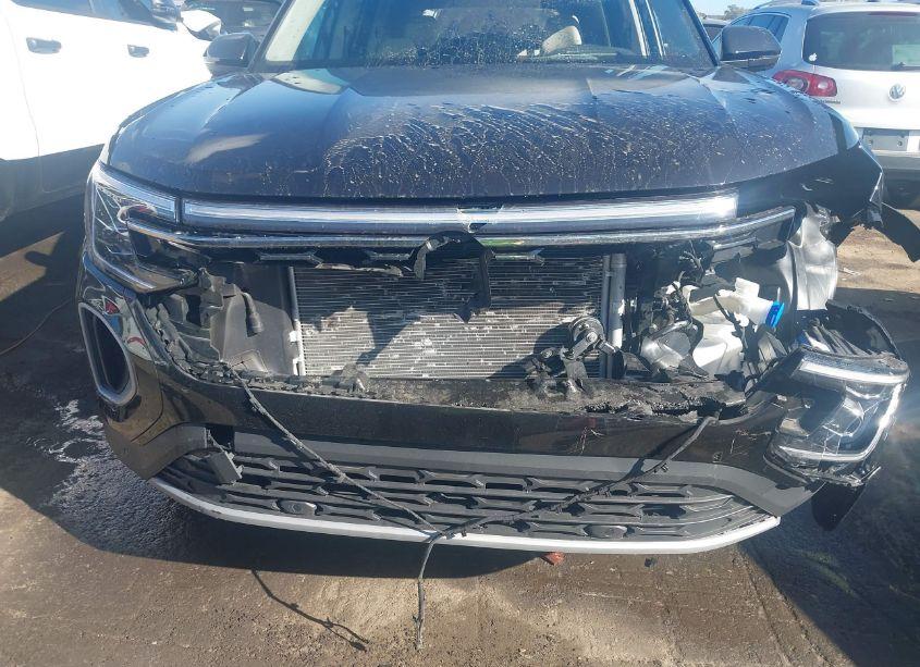 Photo 6 of 2024 Volkswagen Atlas 2.0T SEL (VIN 1V2BR2CA6RC517277)