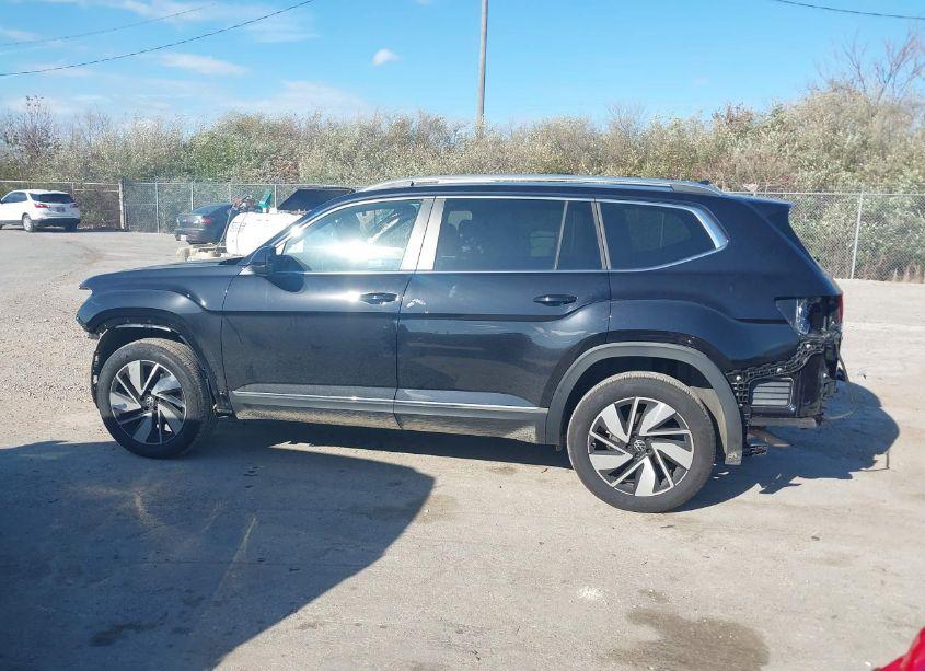 Photo 15 of 2024 Volkswagen Atlas 2.0T SEL (VIN 1V2BR2CA7RC518499)