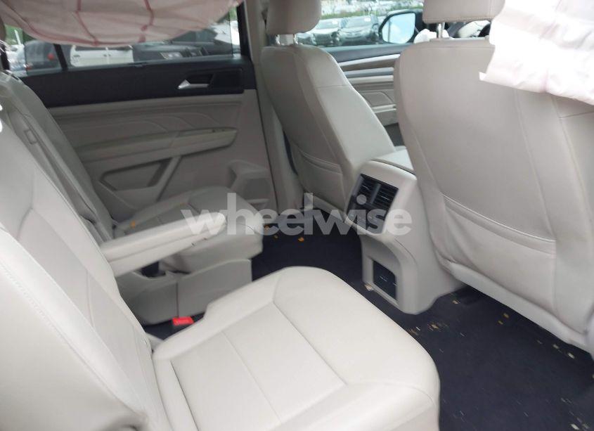 Photo 8 of 2021 Volkswagen Atlas 3.6L V6 SEL (VIN 1V2BR2CA9MC576221)