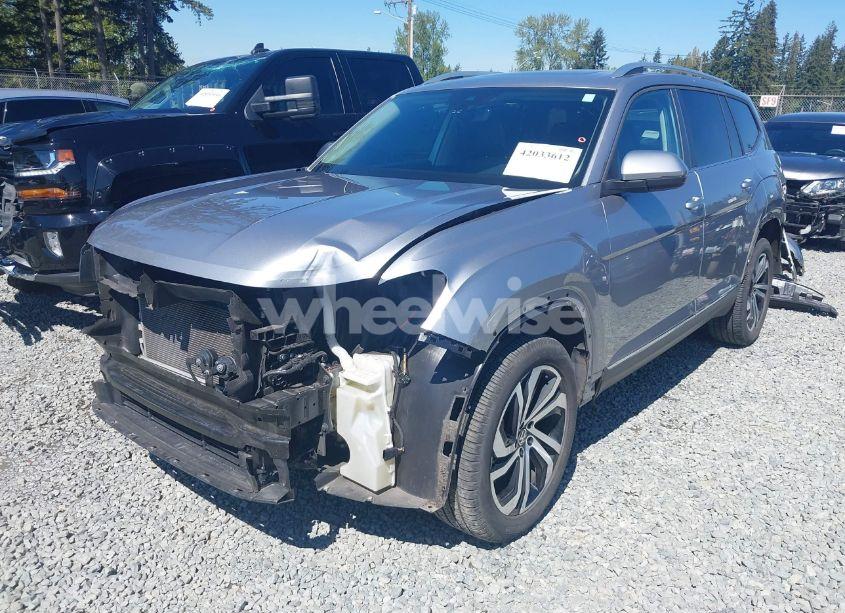 Photo 2 of 2023 Volkswagen Atlas 3.6L V6 SEL (VIN 1V2BR2CA9PC534703)