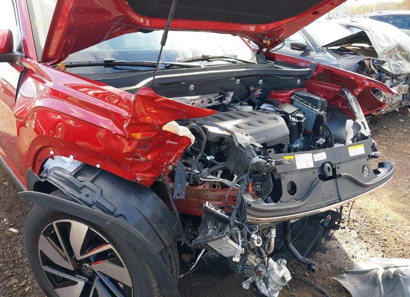 Photo 6 of 2024 Volkswagen Atlas 2.0T SEL (VIN 1V2BR2CA9RC516107)