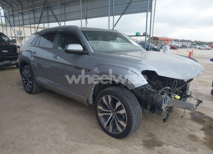 2021 Volkswagen Atlas CROSS SPORT 3.6L V6 SEL R-LINE (VIN 1V2CE2CA4MC203202) main photo