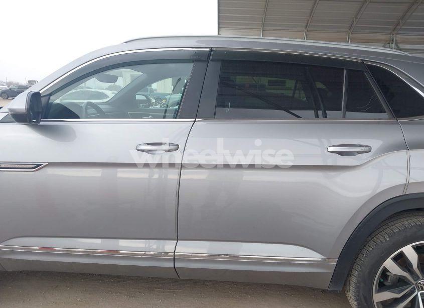 Photo 15 of 2021 Volkswagen Atlas CROSS SPORT 3.6L V6 SEL R-LINE (VIN 1V2CE2CA4MC203202)