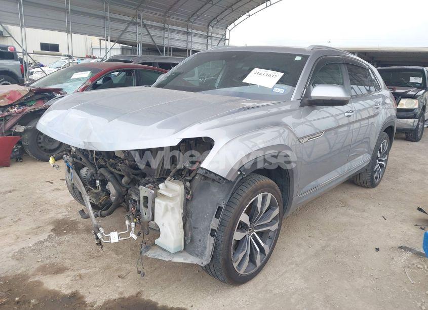 Photo 2 of 2021 Volkswagen Atlas CROSS SPORT 3.6L V6 SEL R-LINE (VIN 1V2CE2CA4MC203202)