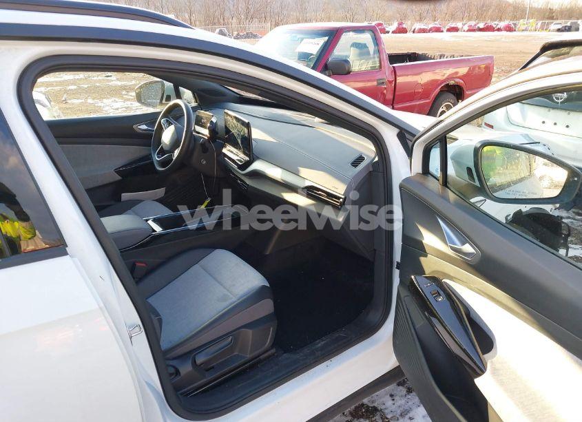 Photo 5 of 2023 Volkswagen Id.4 PRO (VIN 1V2CMPE8XPC016903)
