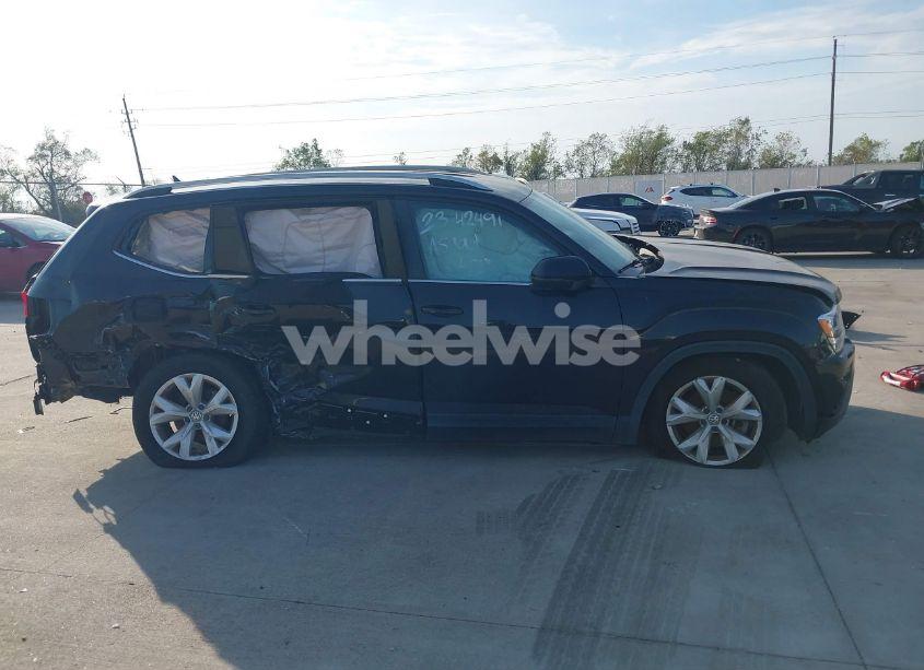 Photo 13 of 2018 Volkswagen Atlas 2.0T SE (VIN 1V2CP2CA4JC594194)