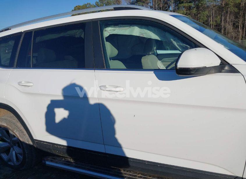 Photo 13 of 2018 Volkswagen Atlas 2.0T SE (VIN 1V2CP2CA7JC599731)