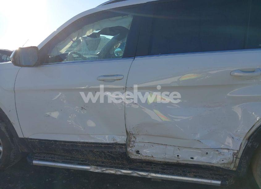 Photo 14 of 2018 Volkswagen Atlas 2.0T SE (VIN 1V2CP2CA7JC599731)