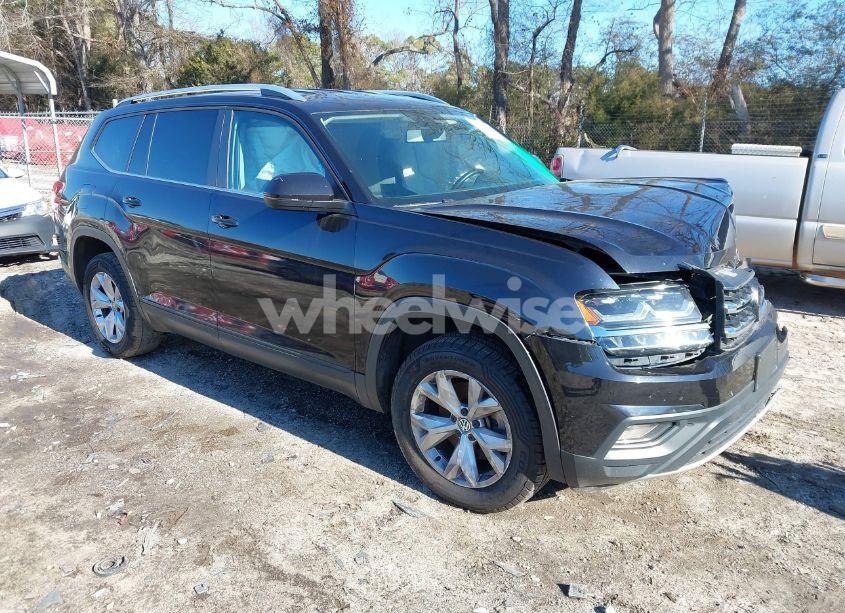 2018 Volkswagen Atlas 3.6L V6 SE (VIN 1V2CR2CA0JC545570) main photo