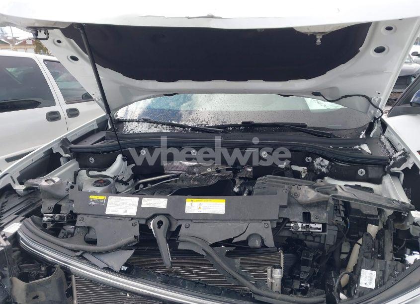 Photo 10 of 2024 Volkswagen Atlas 2.0T PEAK EDITION SE W/TECHNOLOGY (VIN 1V2CR2CA1RC575639)