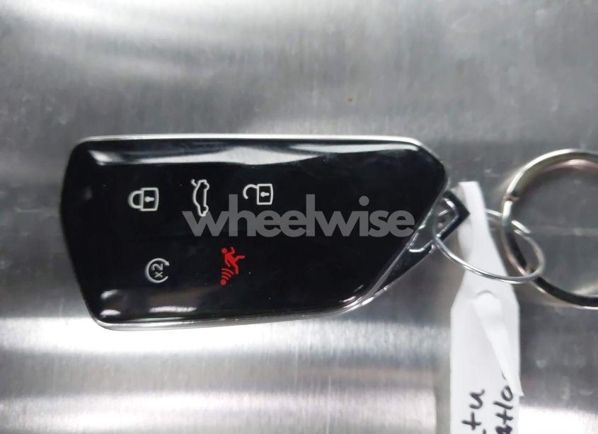 Photo 11 of 2024 Volkswagen Atlas 2.0T PEAK EDITION SE W/TECHNOLOGY (VIN 1V2CR2CA3RC585153)