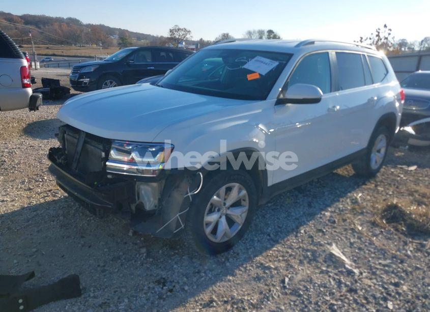 Photo 2 of 2018 Volkswagen Atlas 3.6L V6 SE (VIN 1V2CR2CA5JC556600)
