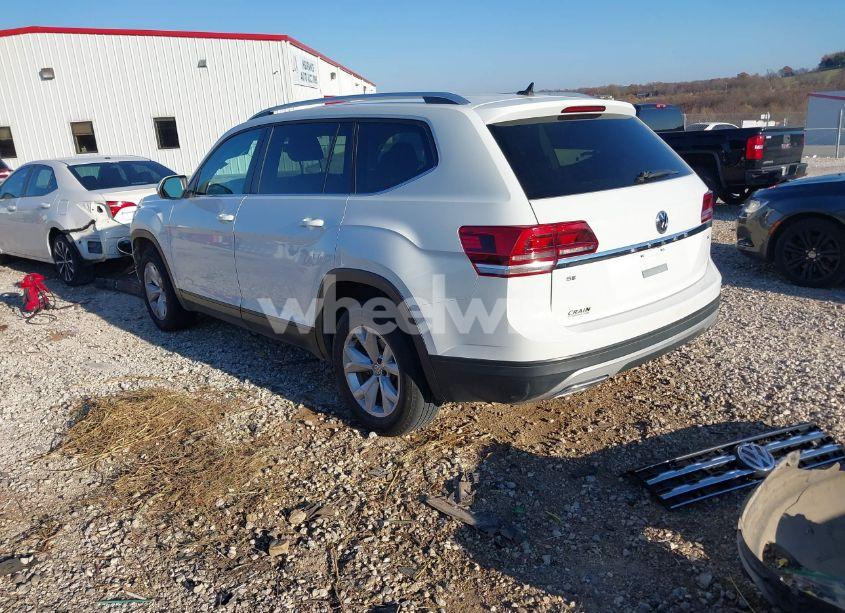 Photo 3 of 2018 Volkswagen Atlas 3.6L V6 SE (VIN 1V2CR2CA5JC556600)