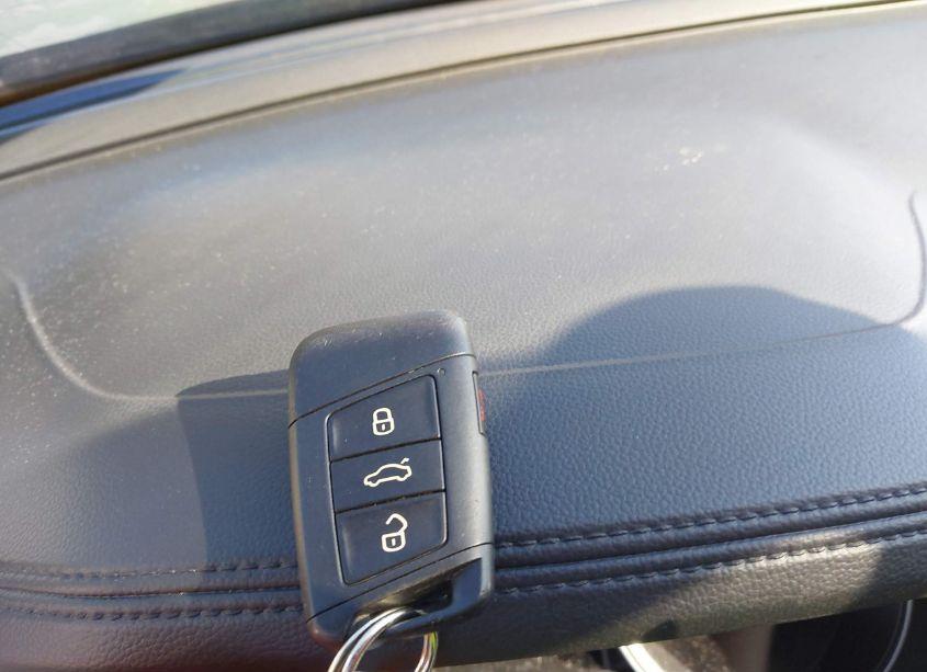 Photo 11 of 2018 Volkswagen Atlas 3.6L V6 SE (VIN 1V2CR2CA6JC515778)