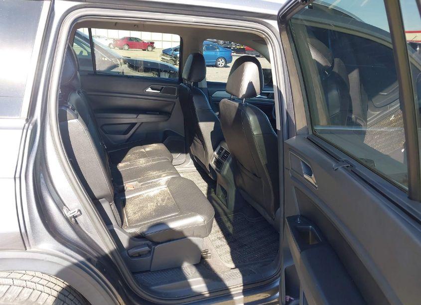 Photo 8 of 2018 Volkswagen Atlas 3.6L V6 SE (VIN 1V2CR2CA6JC515778)