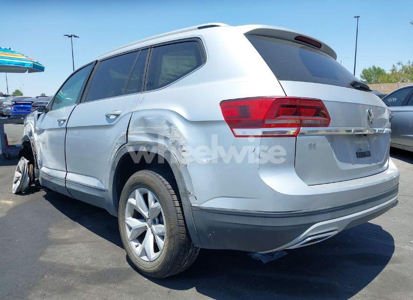 Photo 3 of 2018 Volkswagen Atlas 3.6L V6 SE (VIN 1V2CR2CA6JC570554)