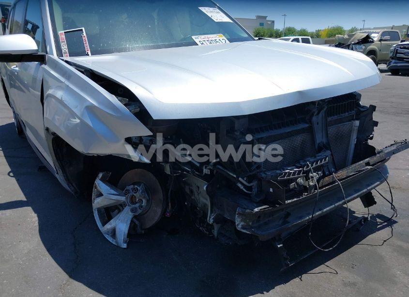 Photo 6 of 2018 Volkswagen Atlas 3.6L V6 SE (VIN 1V2CR2CA6JC570554)