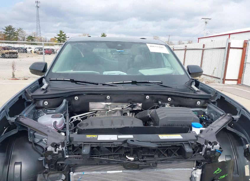 Photo 6 of 2024 Volkswagen Atlas 2.0T PEAK EDITION SE W/TECHNOLOGY (VIN 1V2CR2CA6RC589553)