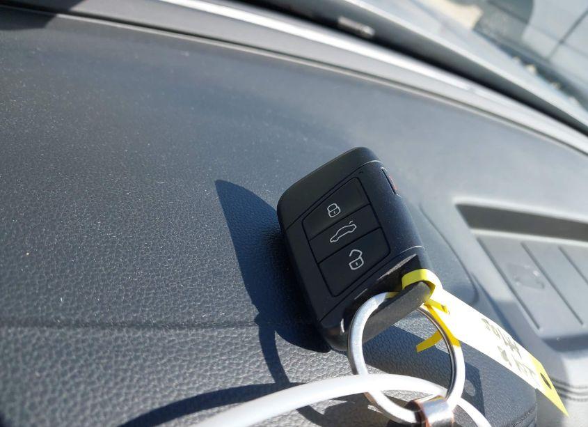 Photo 11 of 2018 Volkswagen Atlas 3.6L V6 SE (VIN 1V2CR2CA7JC528684)