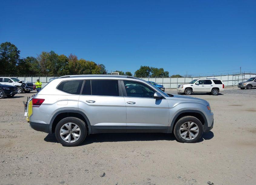 Photo 13 of 2018 Volkswagen Atlas 3.6L V6 SE (VIN 1V2CR2CA7JC528684)