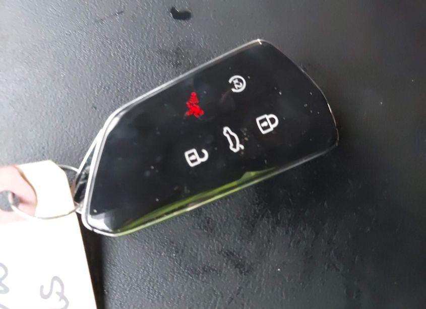 Photo 11 of 2024 Volkswagen Atlas 2.0T PEAK EDITION SE W/TECHNOLOGY (VIN 1V2CR2CA7RC586547)