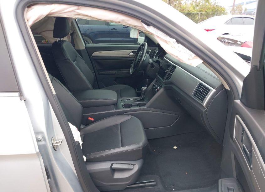 Photo 5 of 2018 Volkswagen Atlas 3.6L V6 SE (VIN 1V2CR2CAXJC568922)