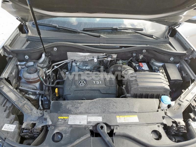 Photo 3 of 2022 VOLKSWAGEN ATLAS CROSS SPORT SE (VIN 1V2DC2CA8NC229670)