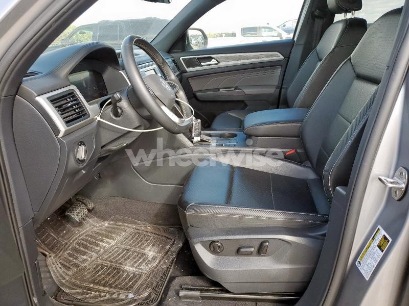 Photo 7 of 2022 VOLKSWAGEN ATLAS CROSS SPORT SE (VIN 1V2DC2CA8NC229670)