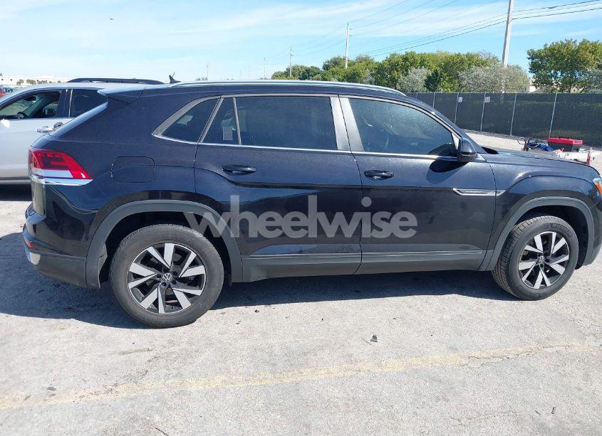 Photo 13 of 2022 Volkswagen Atlas CROSS SPORT 2.0T SE (VIN 1V2DC2CA9NC206785)