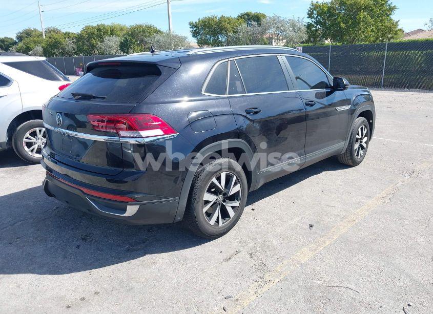 Photo 4 of 2022 Volkswagen Atlas CROSS SPORT 2.0T SE (VIN 1V2DC2CA9NC206785)